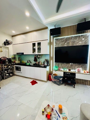 NHỈNH 5 TỶ CÓ NGAY NHÀ ĐẸP LUNG LINH - 5 TẦNG TRUNG TÂM HAI BÀ TRƯNG - SÁT PHỐ Ô TÔ GẦN - BA GÁC