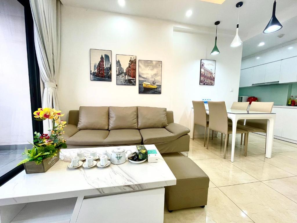 Cần bán căn hộ 2 ngủ tại VINHOMES D'CAPITALE giá chỉ 6.8 TỶ 2