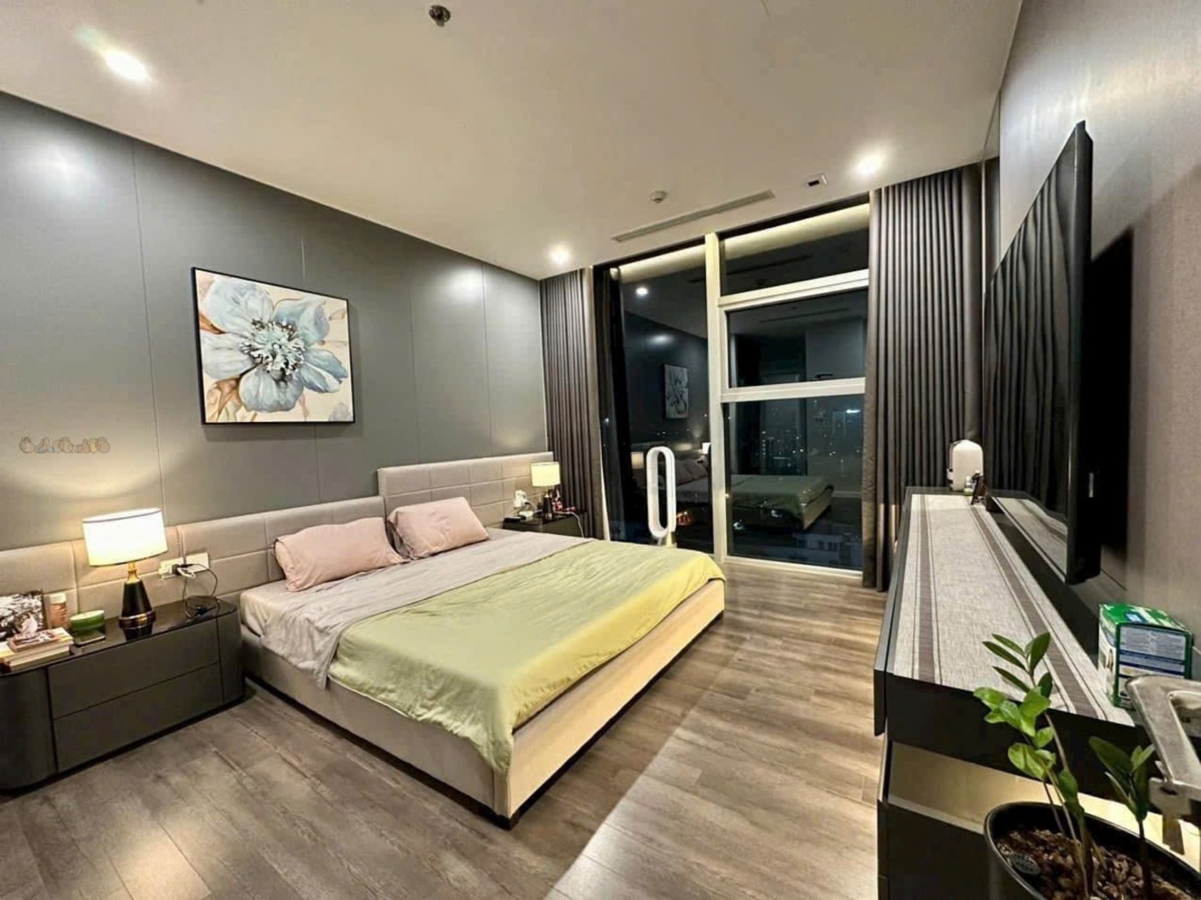 Cần bán căn hộ 2 ngủ tại VINHOMES D'CAPITALE giá chỉ 6.8 TỶ 3