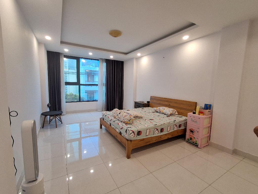 Mặt tiền kinh doanh Cao Lỗ 4x20, hàng xóm Parc Mall chỉ 14 tỷ 4