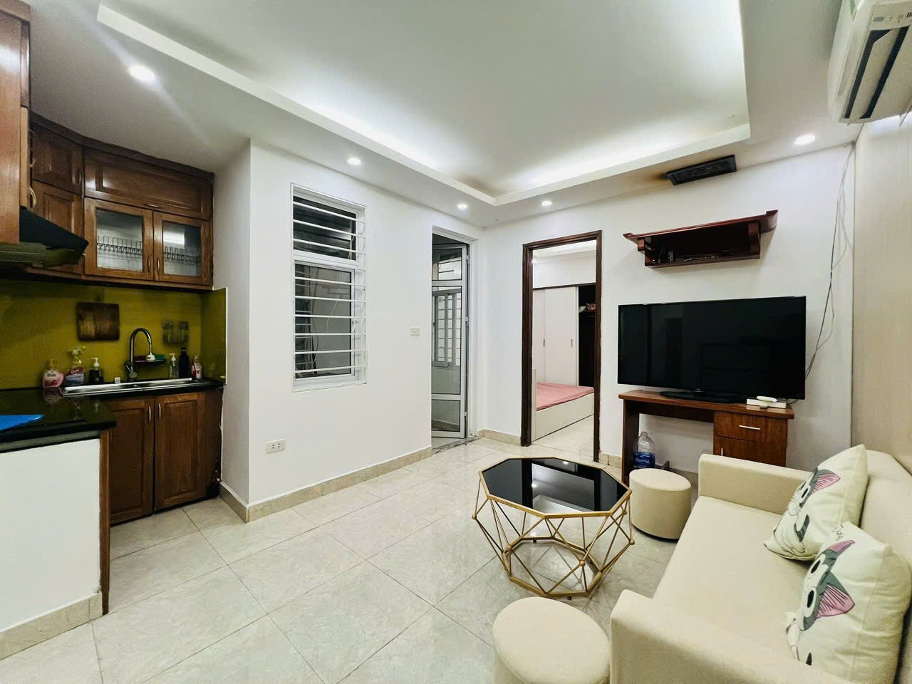 Bán căn hộ CC mini Thái Hà, Đống Đa, phôi sổ riêng, 50m ra phố giá 1.45 tỷ, full đồ