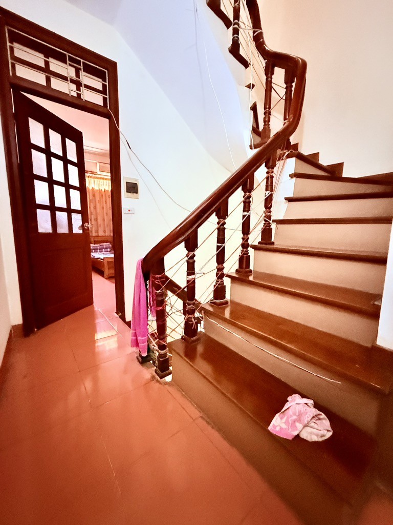 Bán nhà 43m2 ngõ 189 Hoàng Hoa Thám, 50m ra oto, Gần mặt phố, Full nội thất, Nhà đẹp ở luôn 5