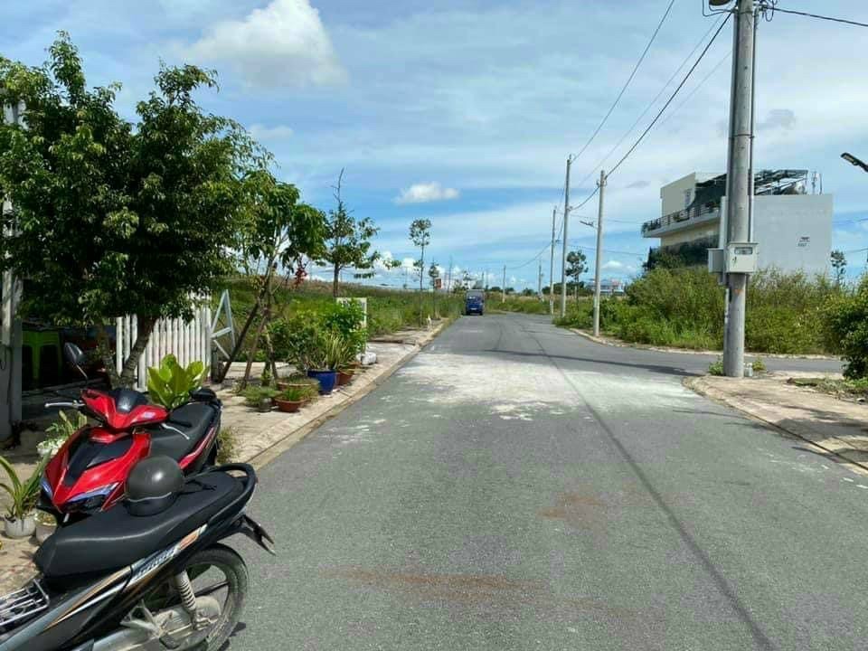 Đất đô thị 83m2 kdc Nam Phong Ecotown tt cần đước giá ngộp mua kiếm lời 800tr 2