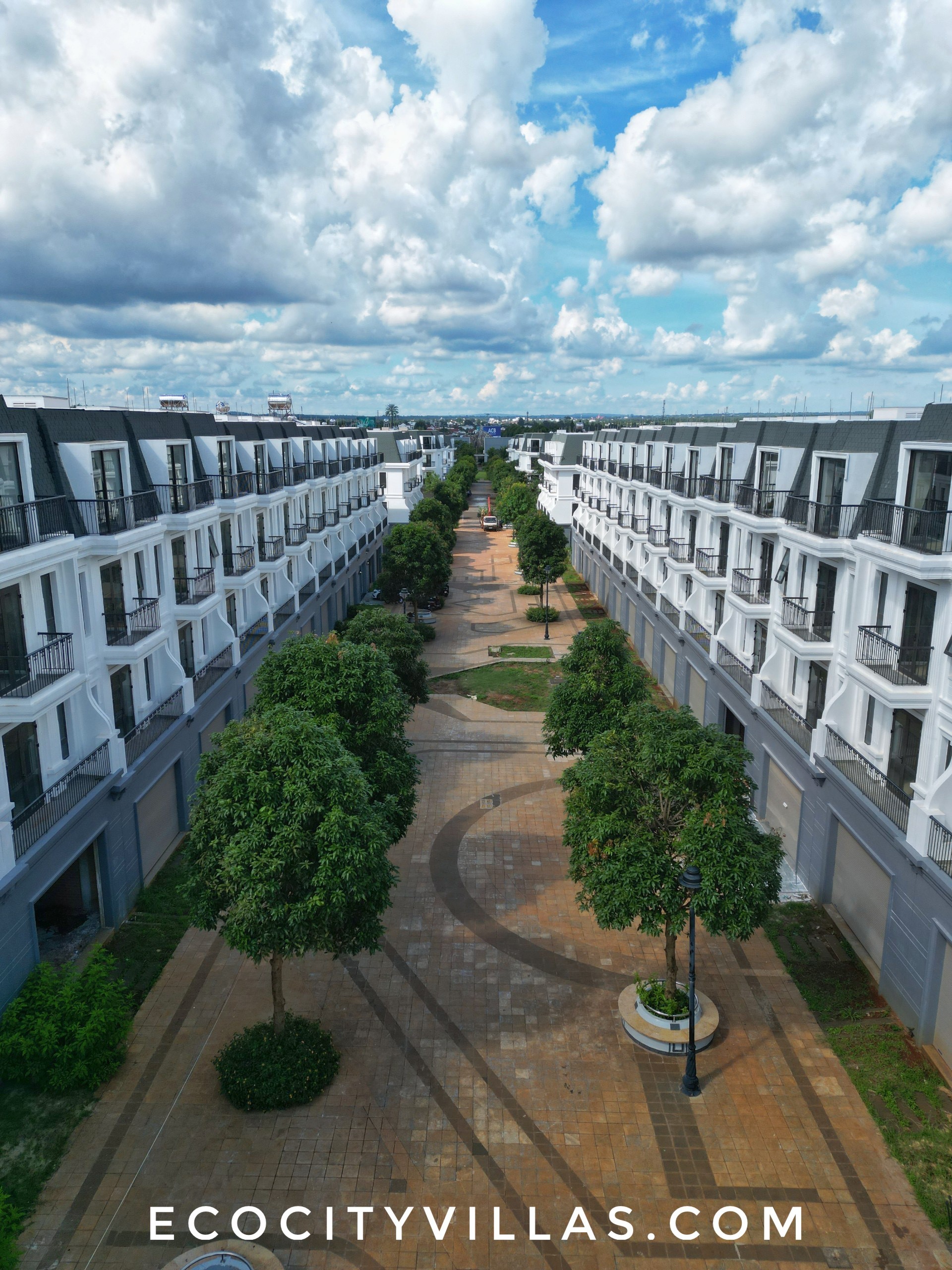 Cần bán nhà phố phân khu Madrid dự án Ecocity giá 5.7 tỷ