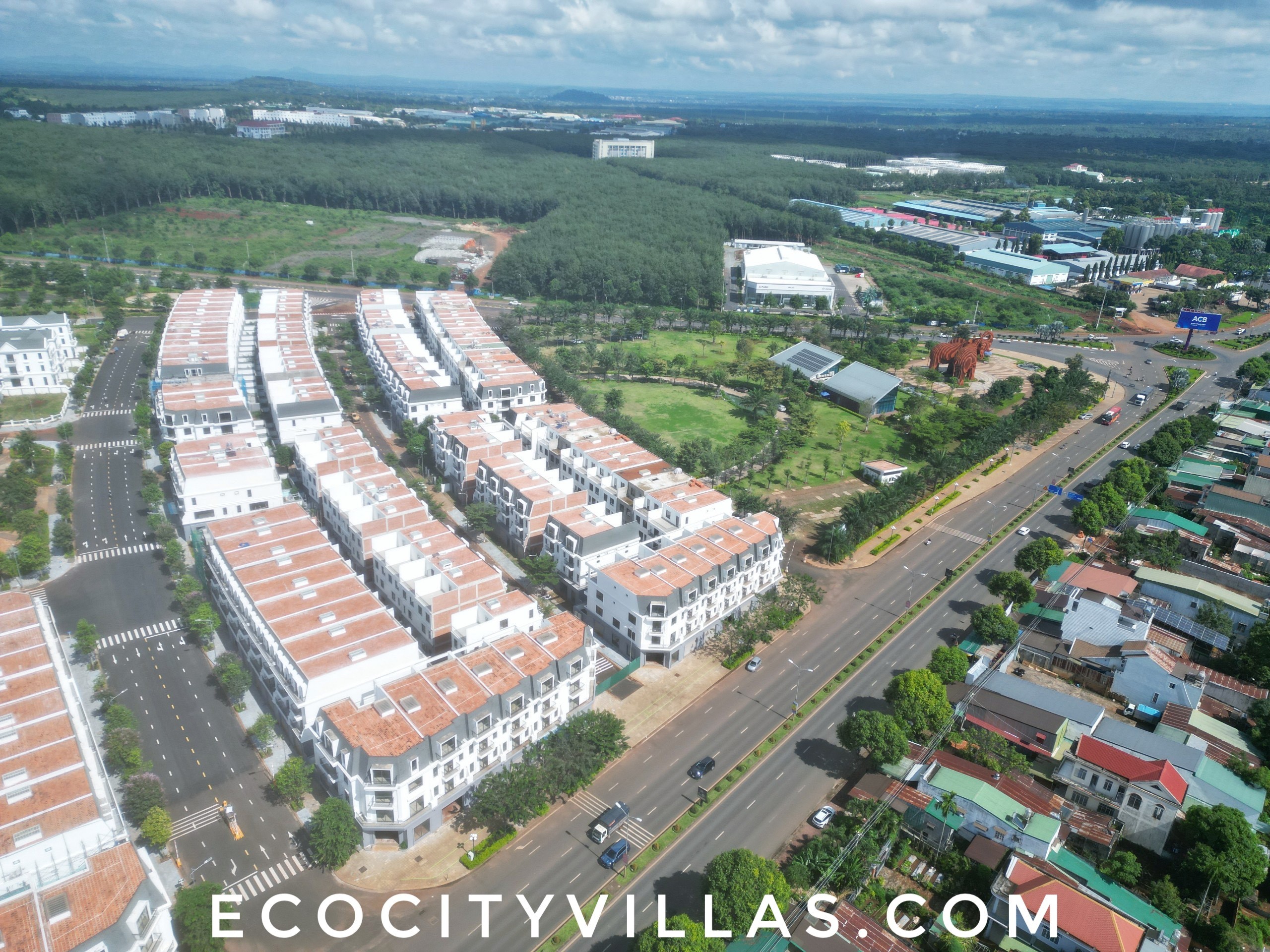 Bán 2 căn shophouse, đã có sổ, 157m2, đường 24m dự án Ecocity 2