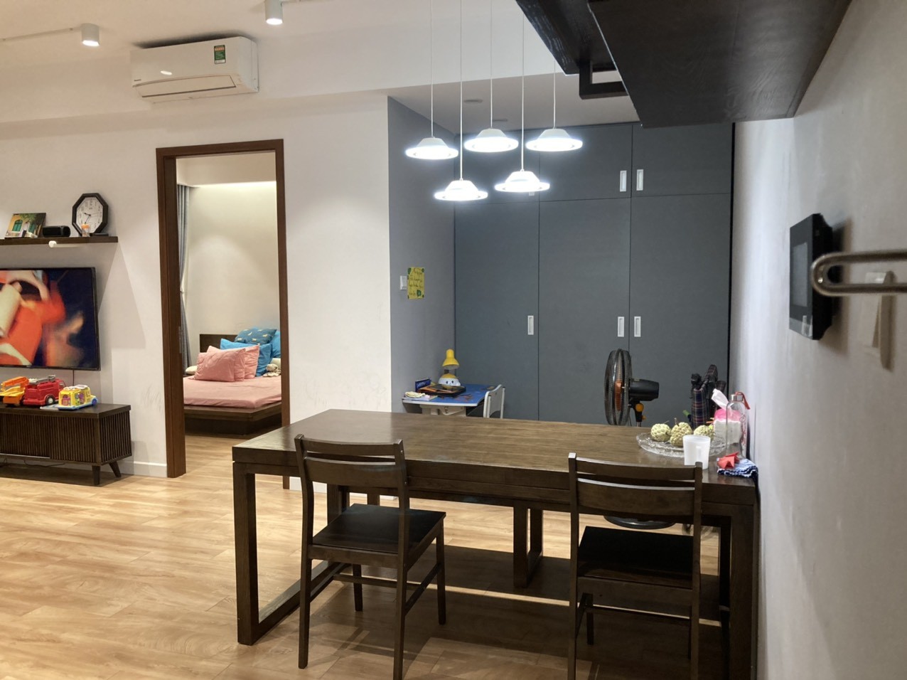 Bán căn hộ 2PN tại Seasons Avenue 76m2, SHLD giá nhỉnh 5 tỷ 2
