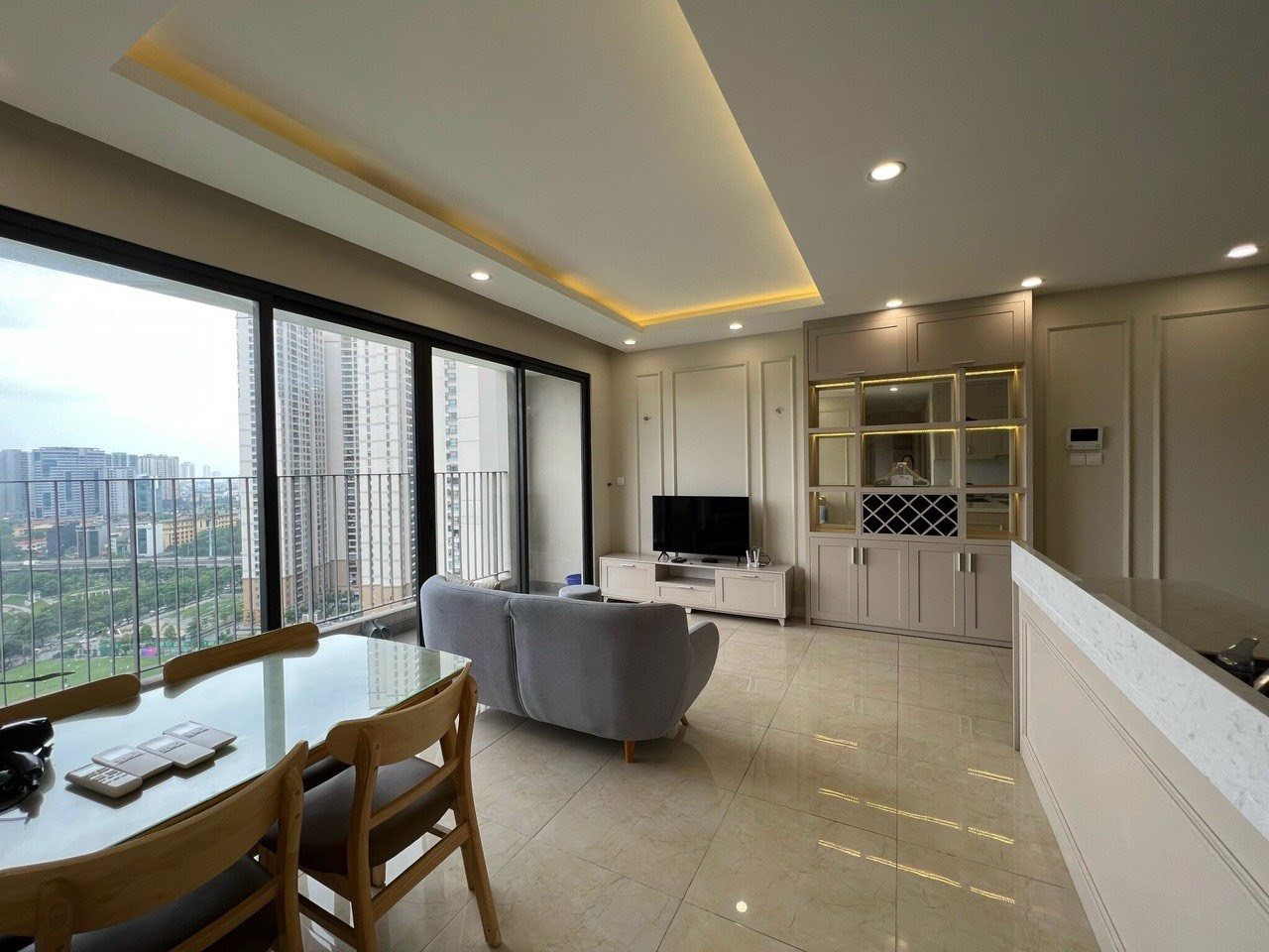 Bán căn hộ 3PN – VINHOMES D’CAPITALE 105m2, giá tốt SHLD