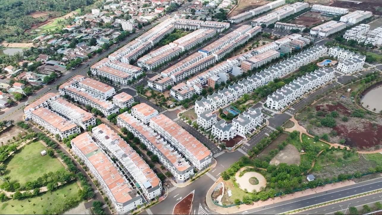 Cần bán nhà phố phân khu Madrid dự án Ecocity giá 5.7 tỷ 3
