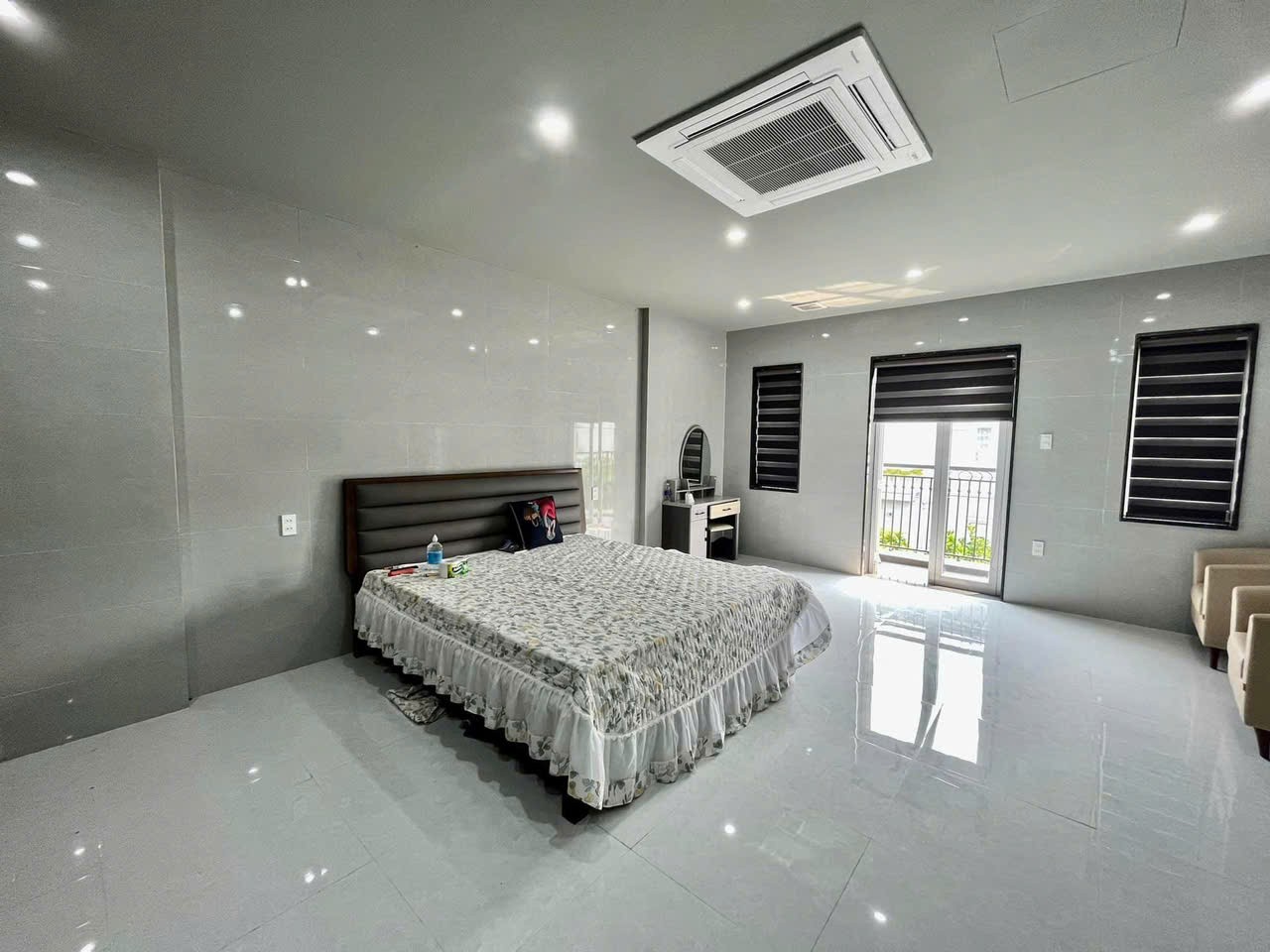 Bán căn hộ 5 tầng đường Thạch Lam – Sát Nguyễn Văn Thoại, dòng tiền 50 Triệu/tháng. 3