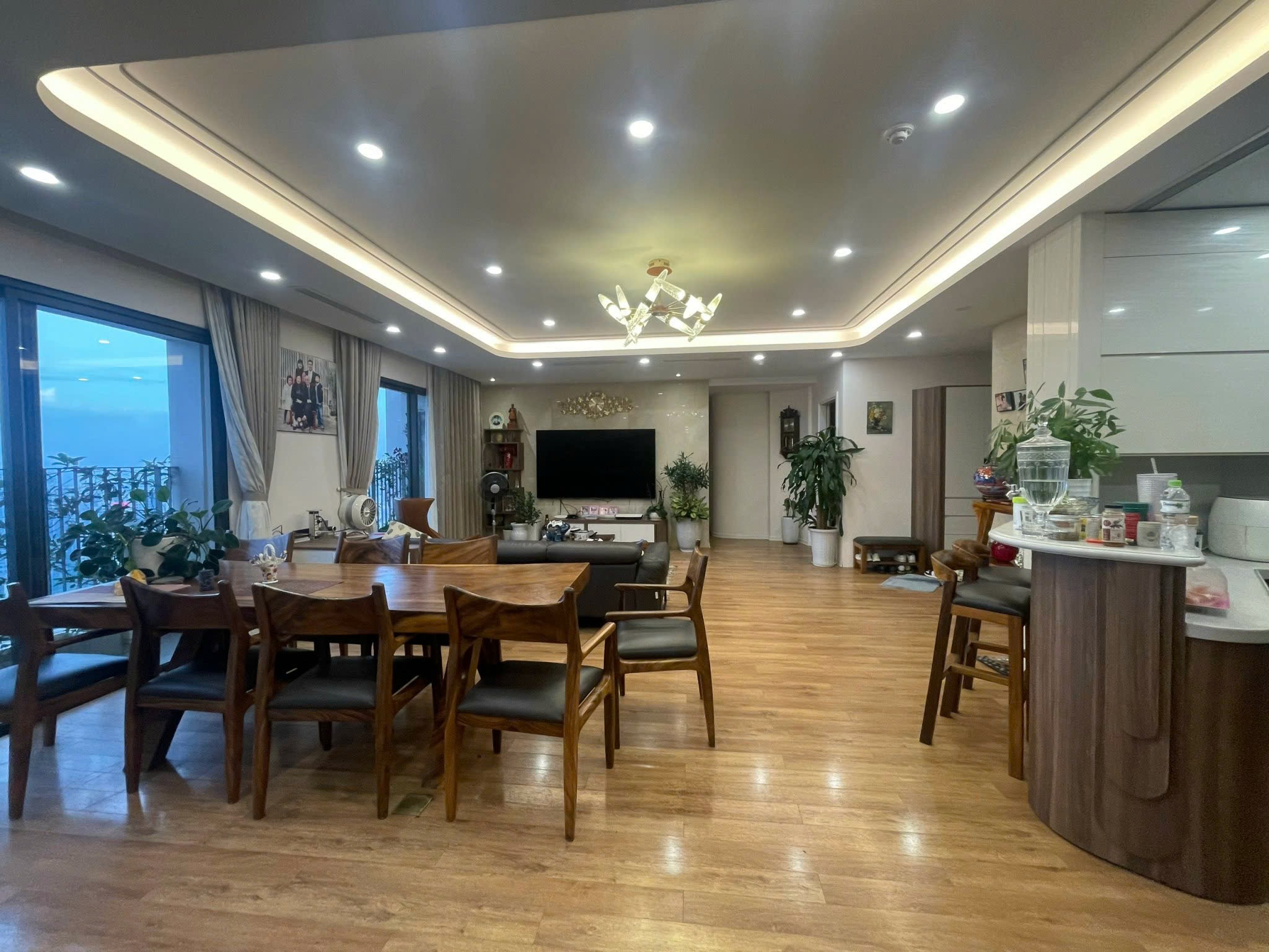 Bán căn đập thông 182m2 VIEW HỒ tại Vinhomes D'Capitale, giá tốt 3