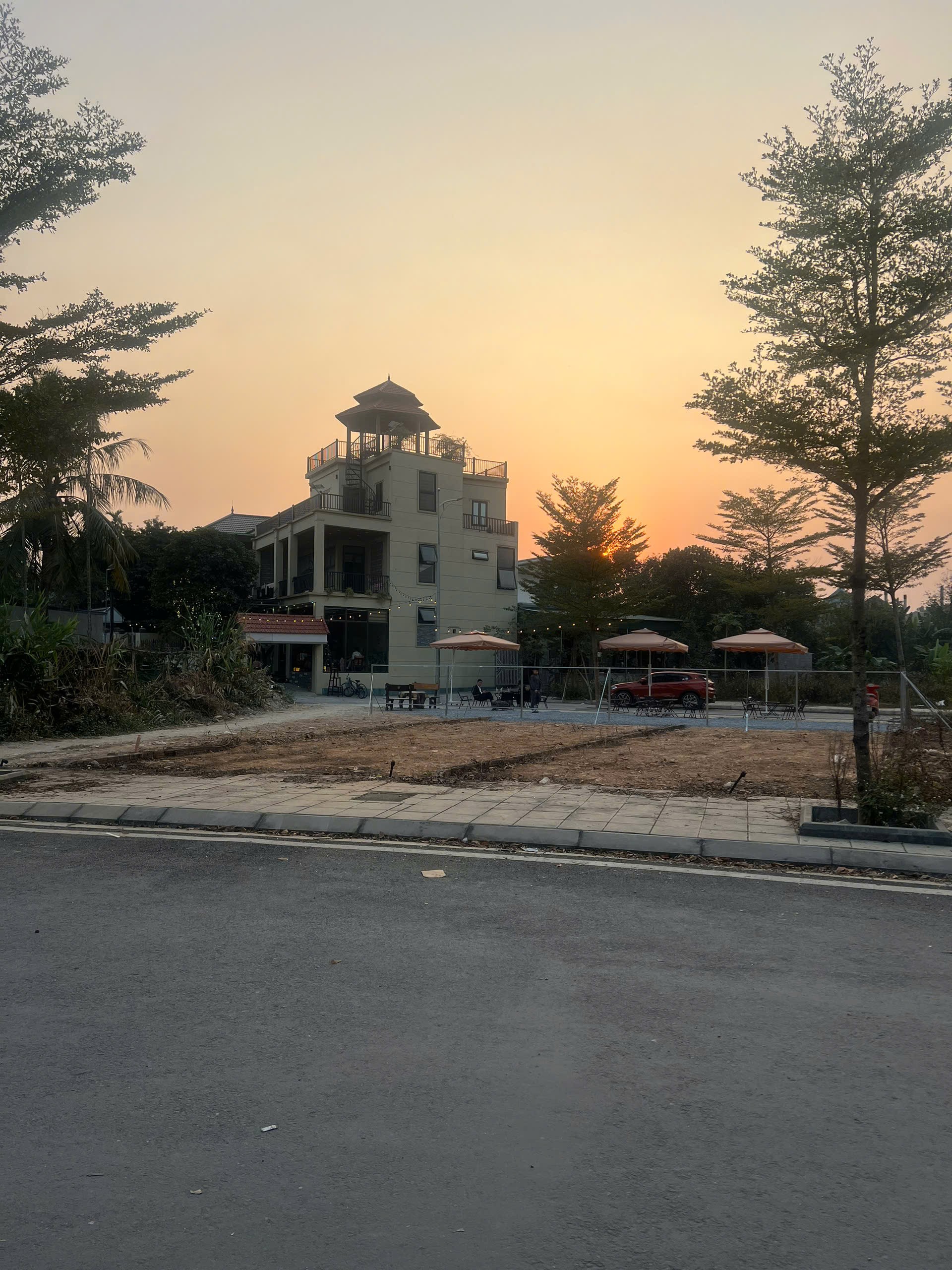 Cần bán lô đất nền trung tâm thị xã Lương Sơn. Giá 2,4 tỷ. 5