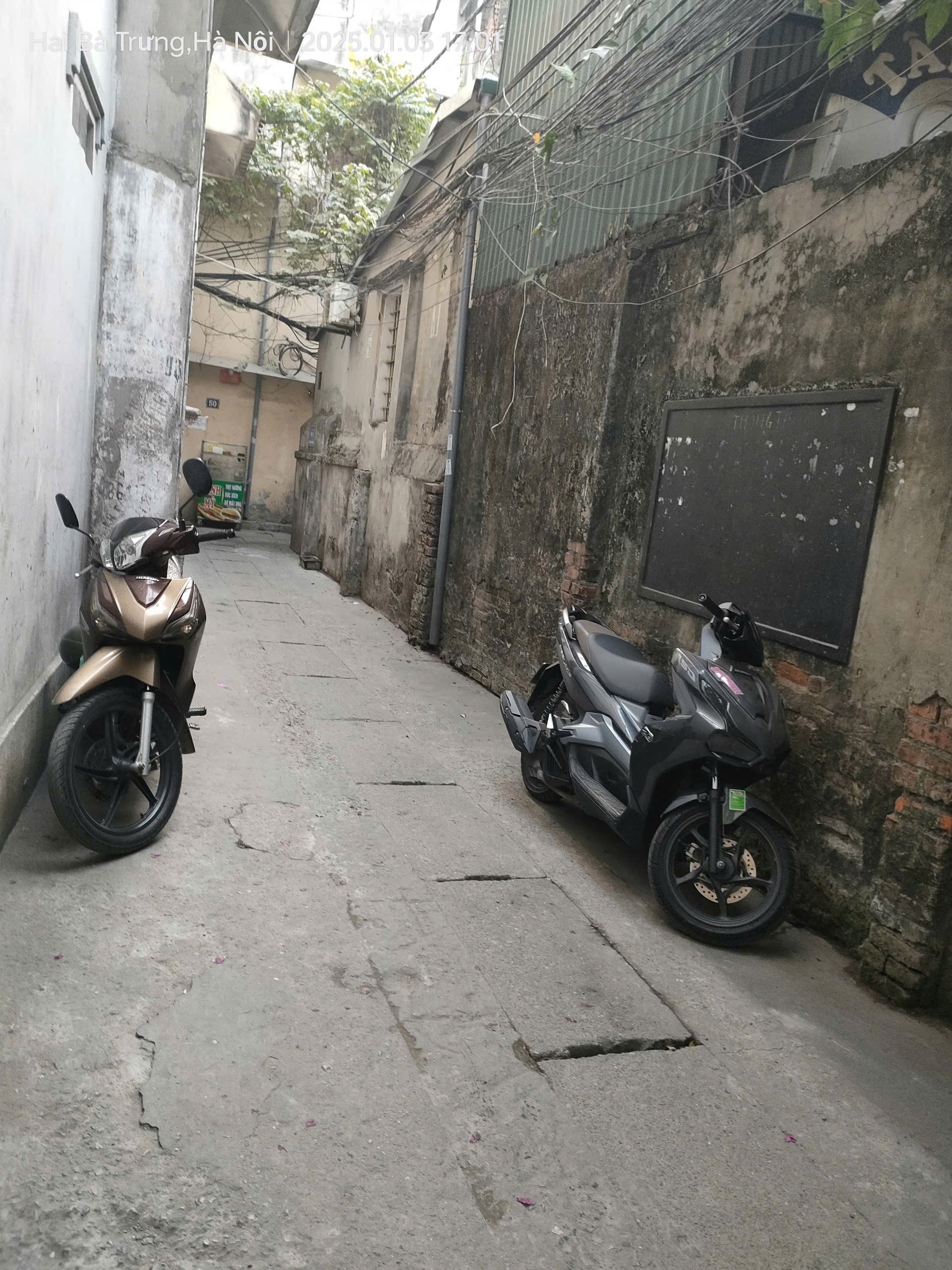 Hương Viên lô góc 15m, 4 tầng, mặt tiền 6m, 2.45 tỷ Hai Bà Trưng.