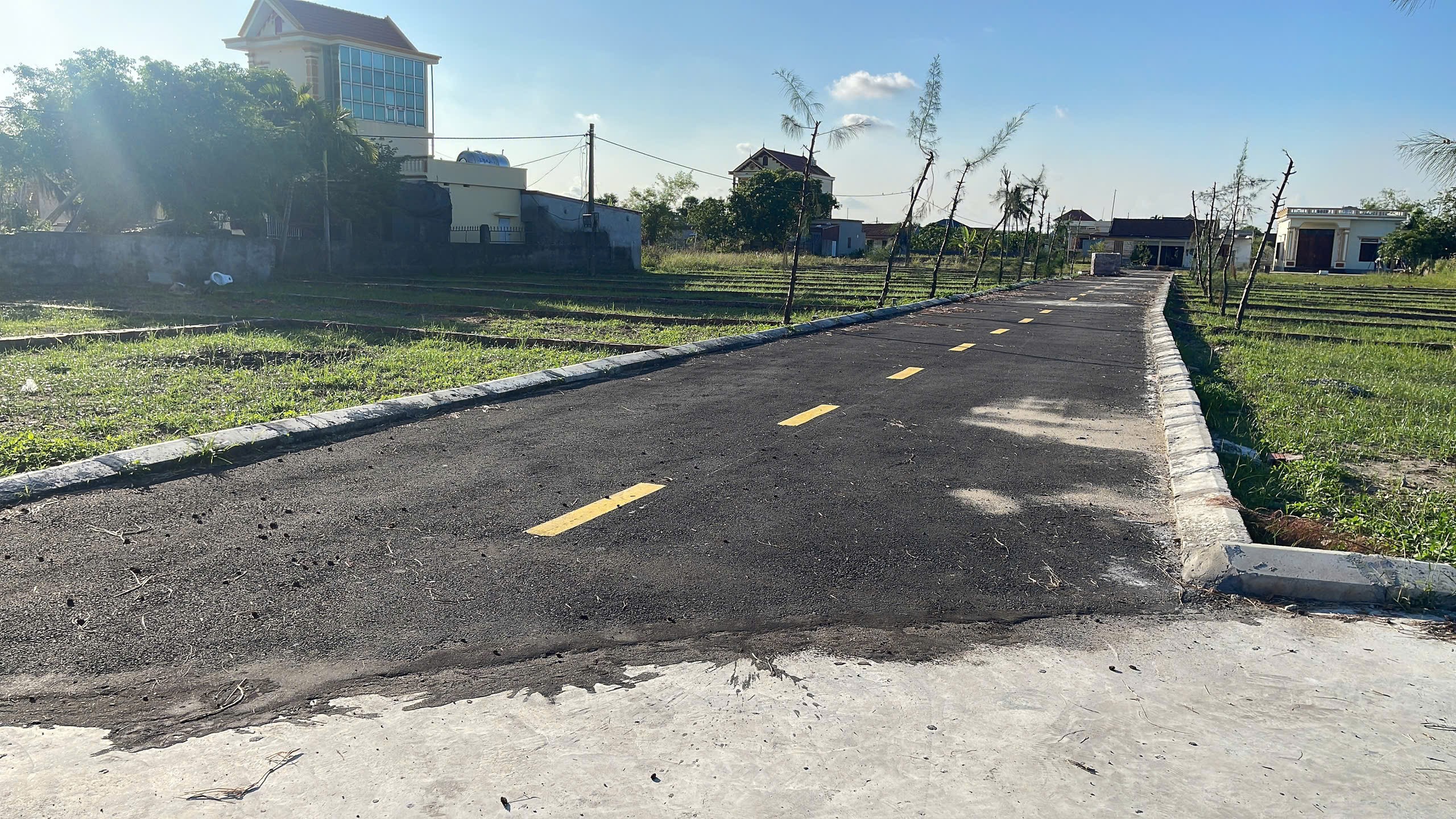 Cần bán Đất đường Quốc Lộ 37B, Thị trấn Quất Lâm, Diện tích 90m², Giá 1 Tỷ 3