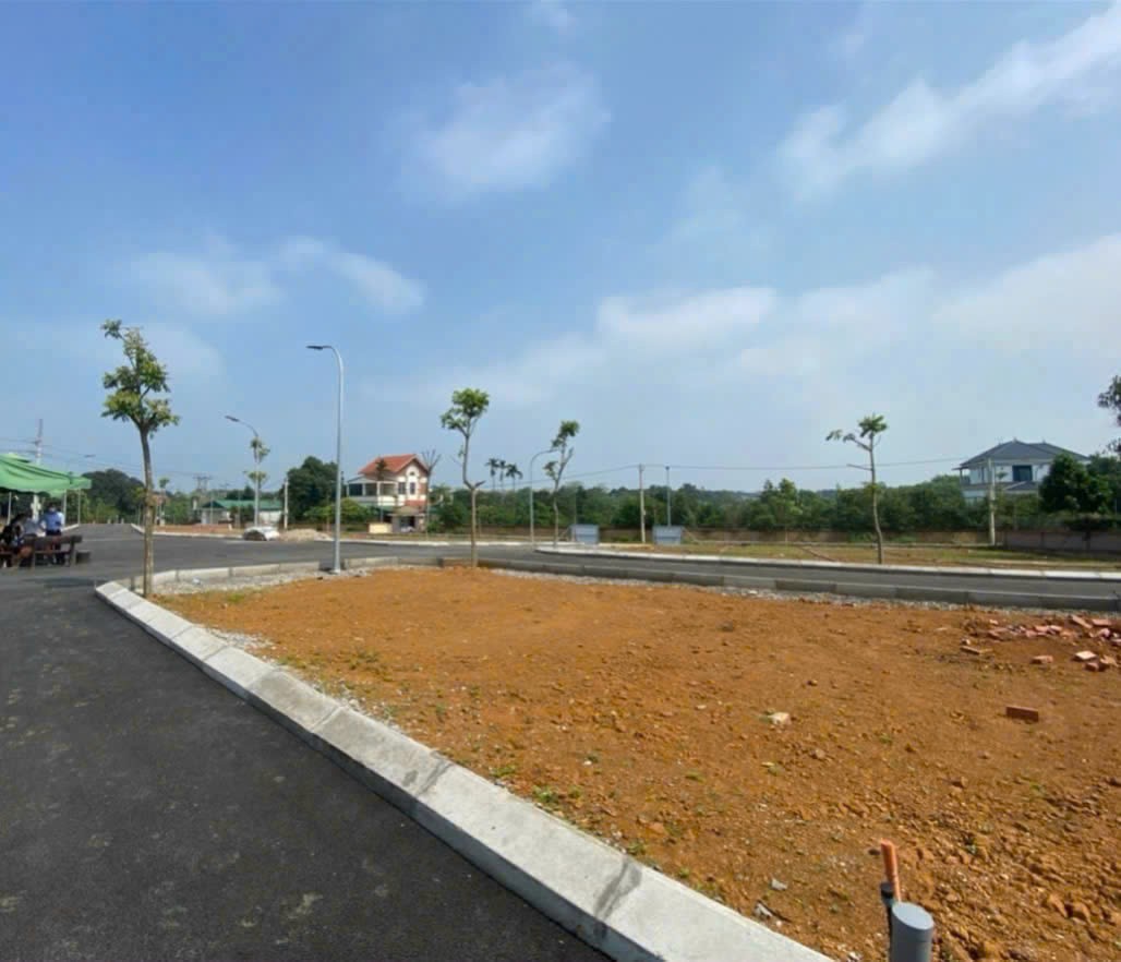 Phú Mãn 80m2, cách QL21, CNC Hòa Lạc và ĐHQG 3 phút đi xe