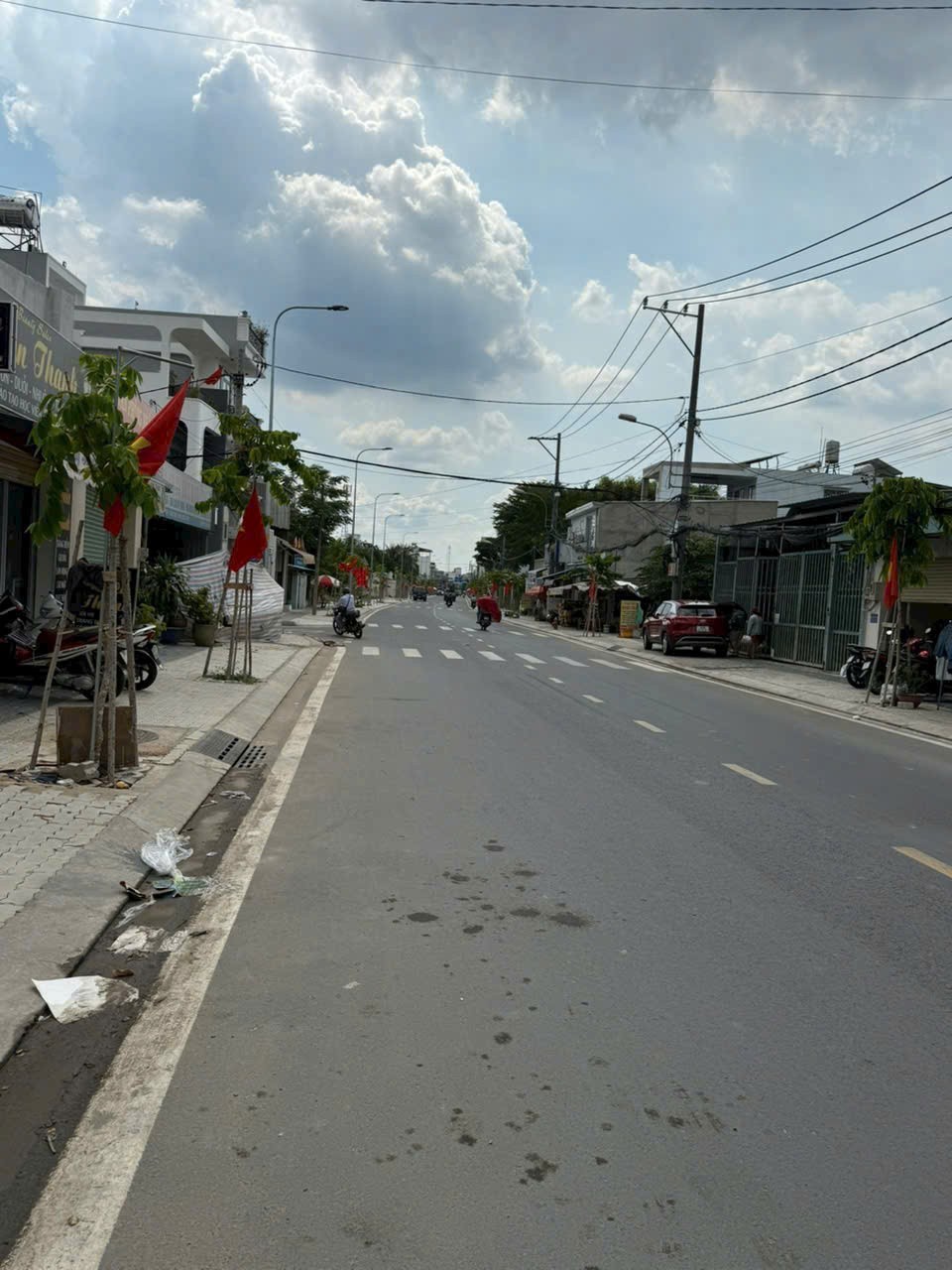 NHÀ TRỆT 3 LẦU (4x22) – MẶT TIỀN NHỰA 16M PHẠM THỊ GIÂY, THỚI TAM THÔN, HÓC MÔN 4