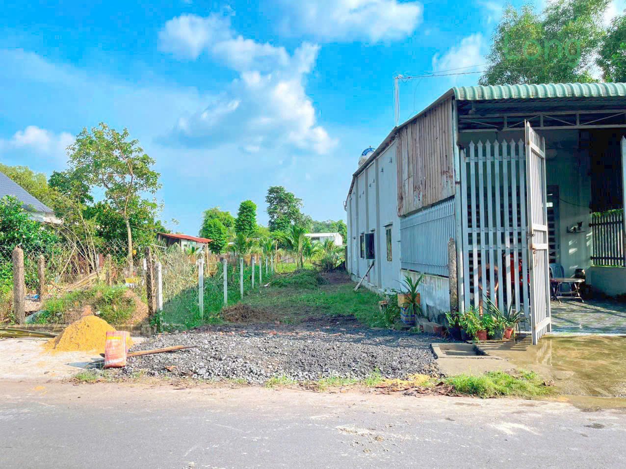 125m2 đất thổ mt đường Láng The, xã Tân Thạnh Đông giá 3,6 tỷ