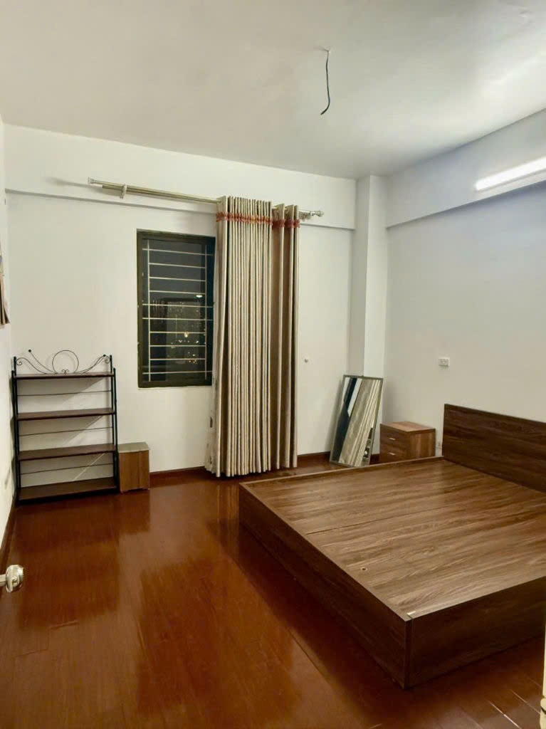 Cho thuê căn hộ 1204 CT4-5 Yên Hoà – Cầu Giấy, mặt đường Dương Đình Nghệ, 13 triệu/tháng 4