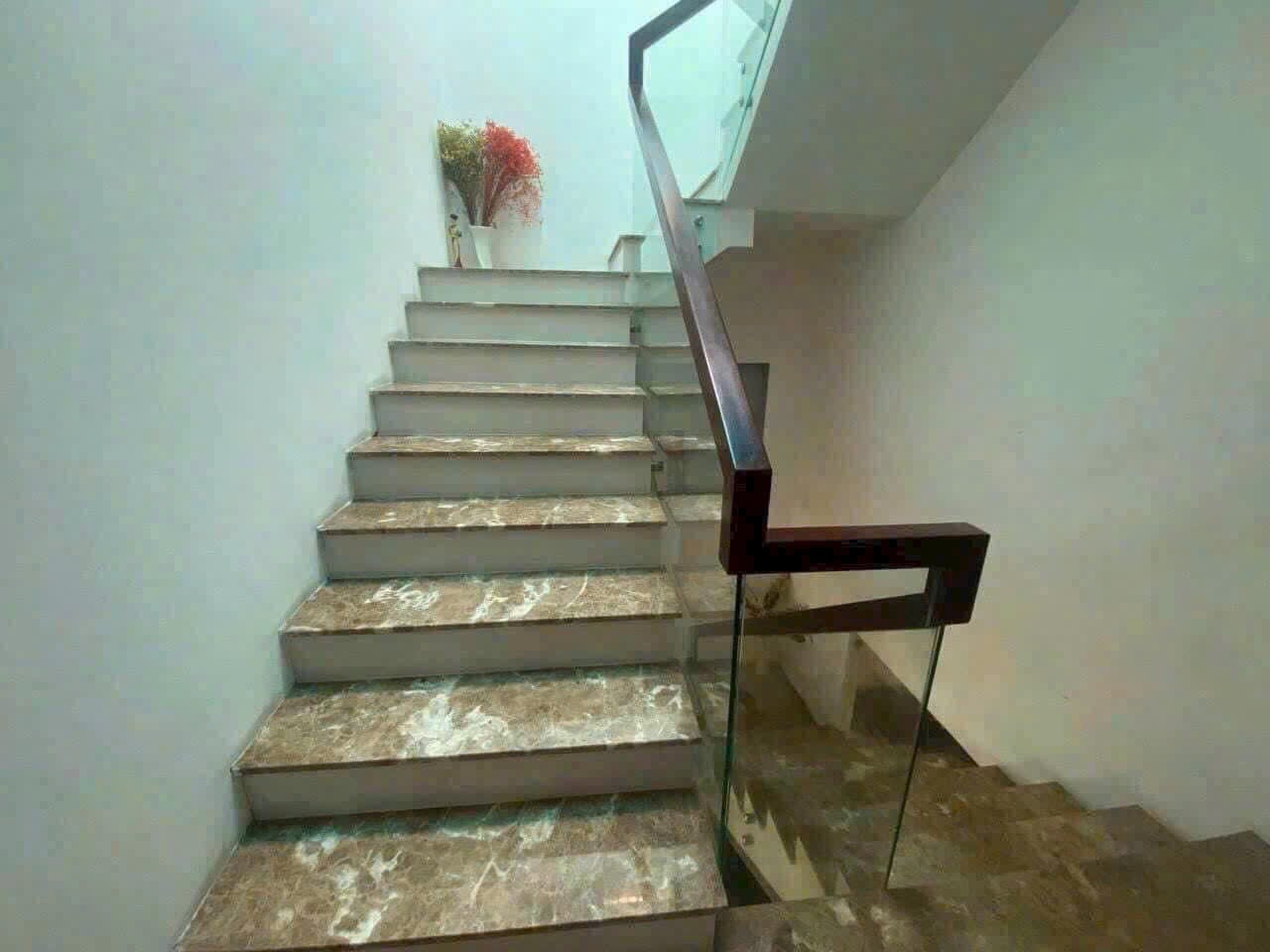 Cần bán Nhà mặt tiền Phường Phước Long B, Quận 9, Diện tích 211m², Giá 21 Tỷ 4