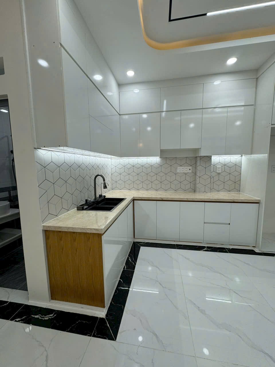 Nhà hẻm góc 2 mt hẻm Hương Lộ 3, Bình Hưng Hòa dt 66,8m2 1 lầu 2pn 2wc giá 6,3 tỷ 6