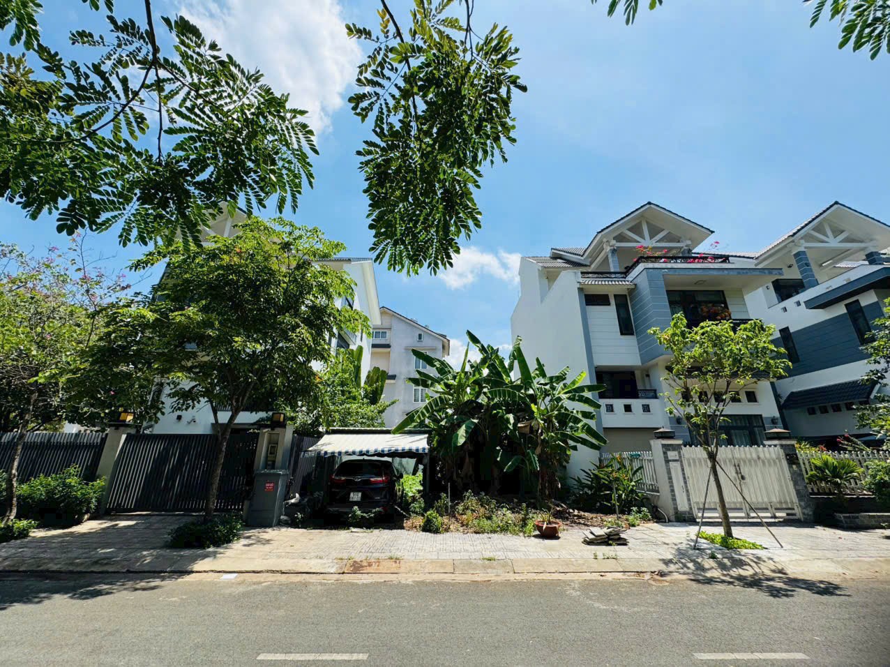 Cần bán Đất Phường Phước Long B, Quận 9, Diện tích 210m², Giá 21 Tỷ 2