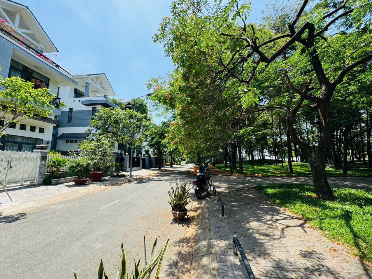 Cần bán Đất Phường Phước Long B, Quận 9, Diện tích 210m², Giá 21 Tỷ
