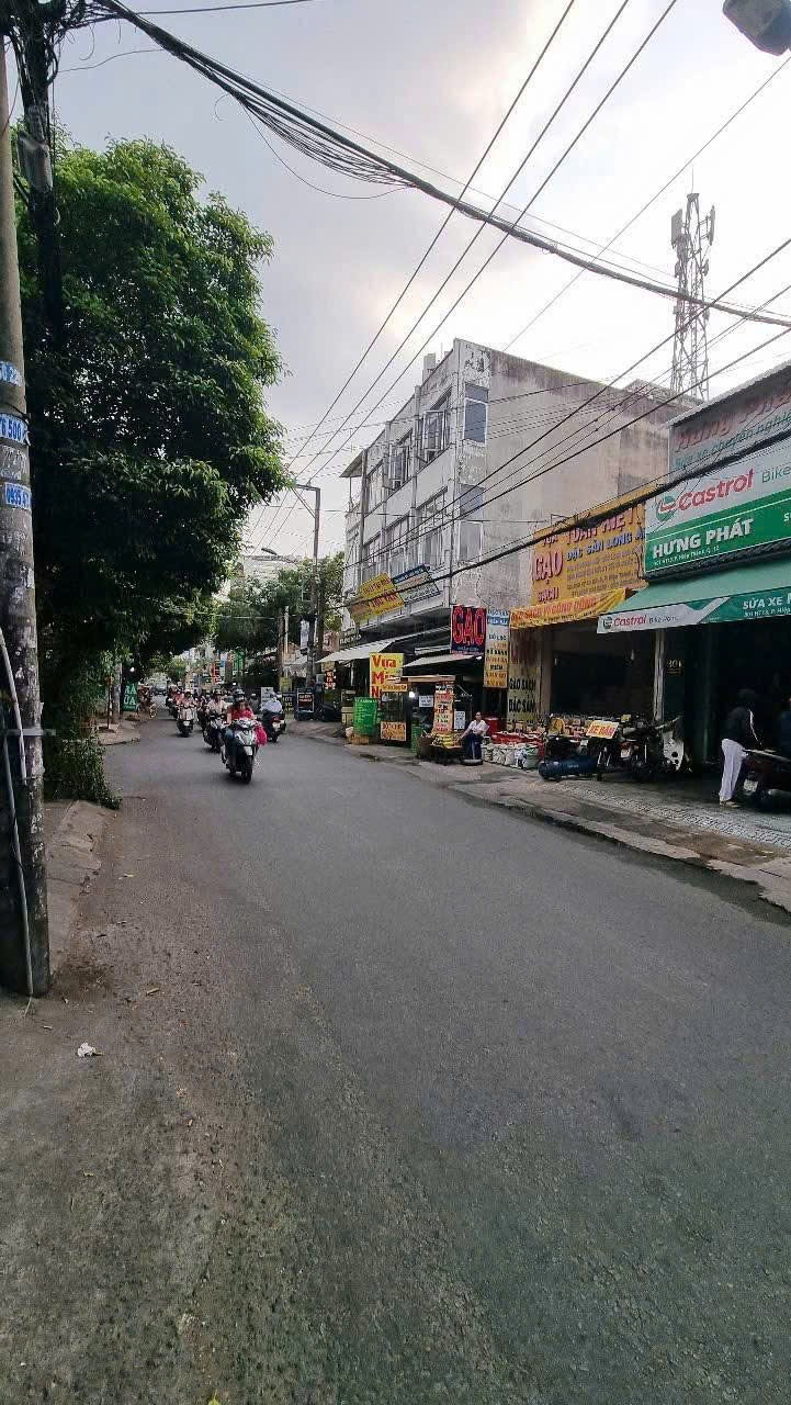 Giảm sâu - Gấp bán Nhà Mặt Tiền Ngay Chợ Hiệp Thành 13, Q12. (Ngay chợ HT13) 2