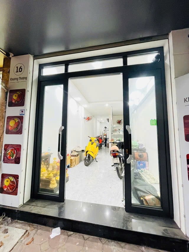 Ô TÔ ĐỖ CỬA- KINH DOANH - VỈA HÈ RỘNG Phố Khương Thượng 42m2,X 5 tầng,mặt tiền 3.5m, 15 tỷ Đống Đa.