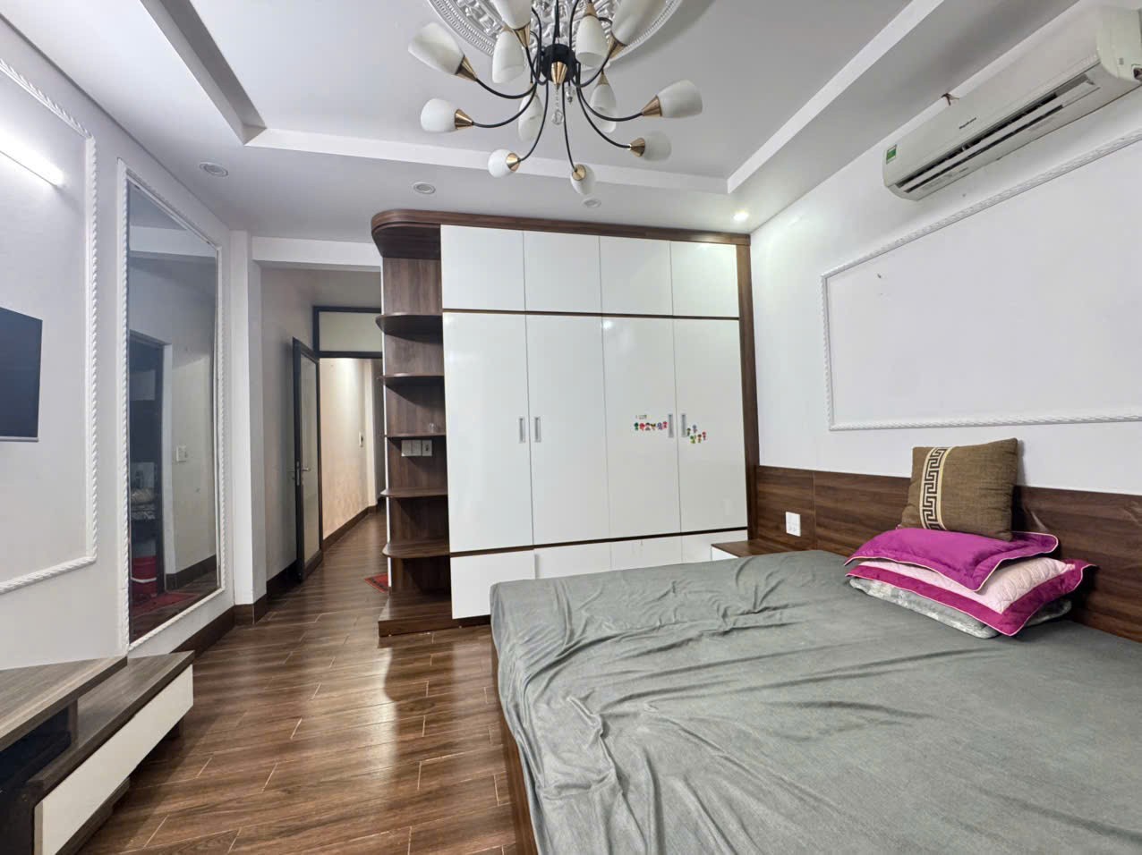 Bán nhà 3 tầng 2 mặt tiền, tổ 3 TT Quang Minh, Mê Linh. Nhà mới. Chỉ việc xách đồ về ở 3