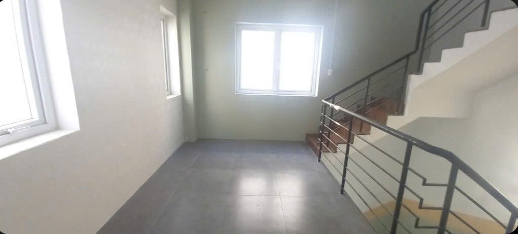Cần bán Nhà mặt tiền Phường Phú Hữu, Quận 9, Diện tích 75m², Giá 6.9 Tỷ 2