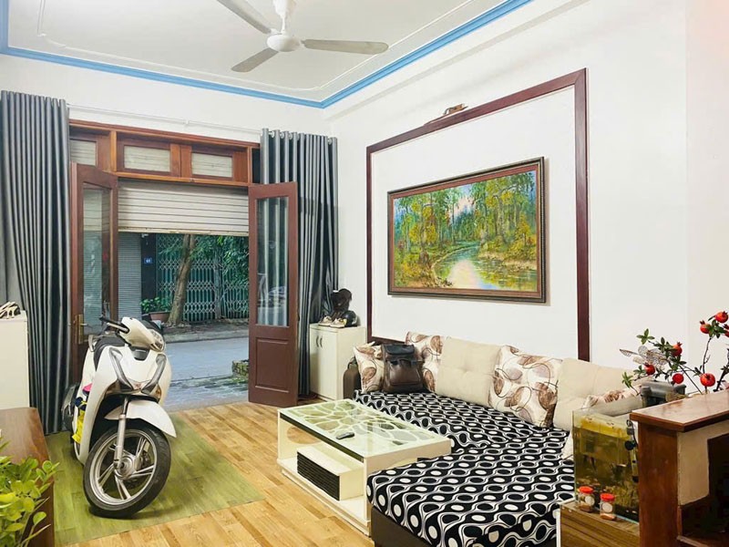 Cần bán 42,3m2 nhà 4 tầng khu TĐC Giang Biên. Đường phân lô bàn cờ, bạt ngàn tiện ích 2