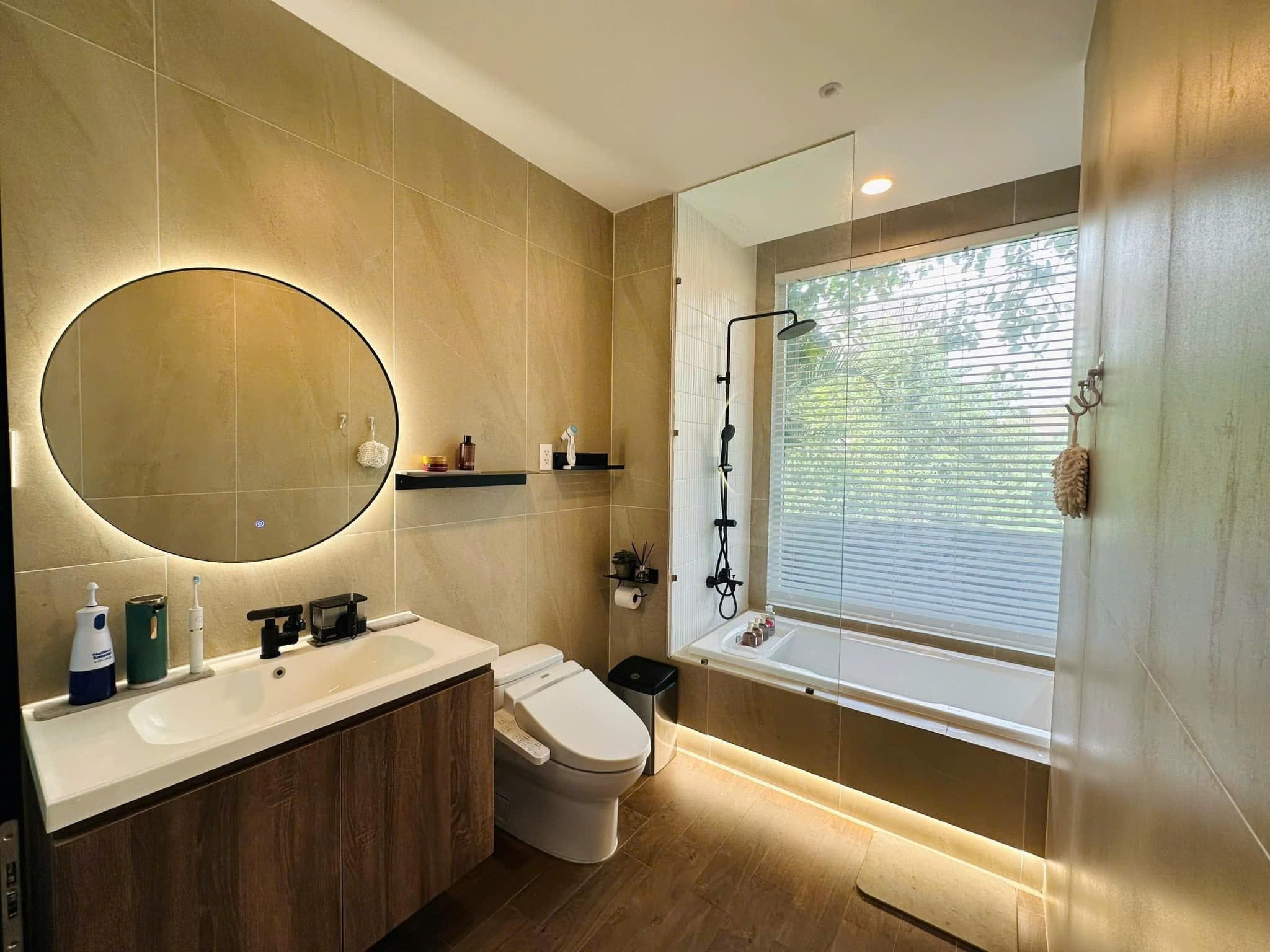 Cần bán Biệt thự Phường Phú Hữu, Quận 9, Diện tích 176m², Giá 19 Tỷ 8