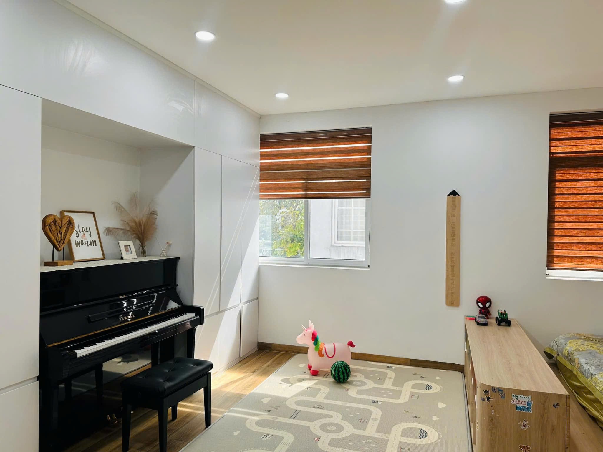Cần bán Biệt thự Phường Phú Hữu, Quận 9, Diện tích 176m², Giá 19 Tỷ 2