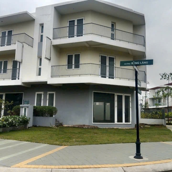 Cần bán Nhà mặt tiền Quận 9, Hồ Chí Minh, Diện tích 177m², Giá 10.7 Tỷ 5