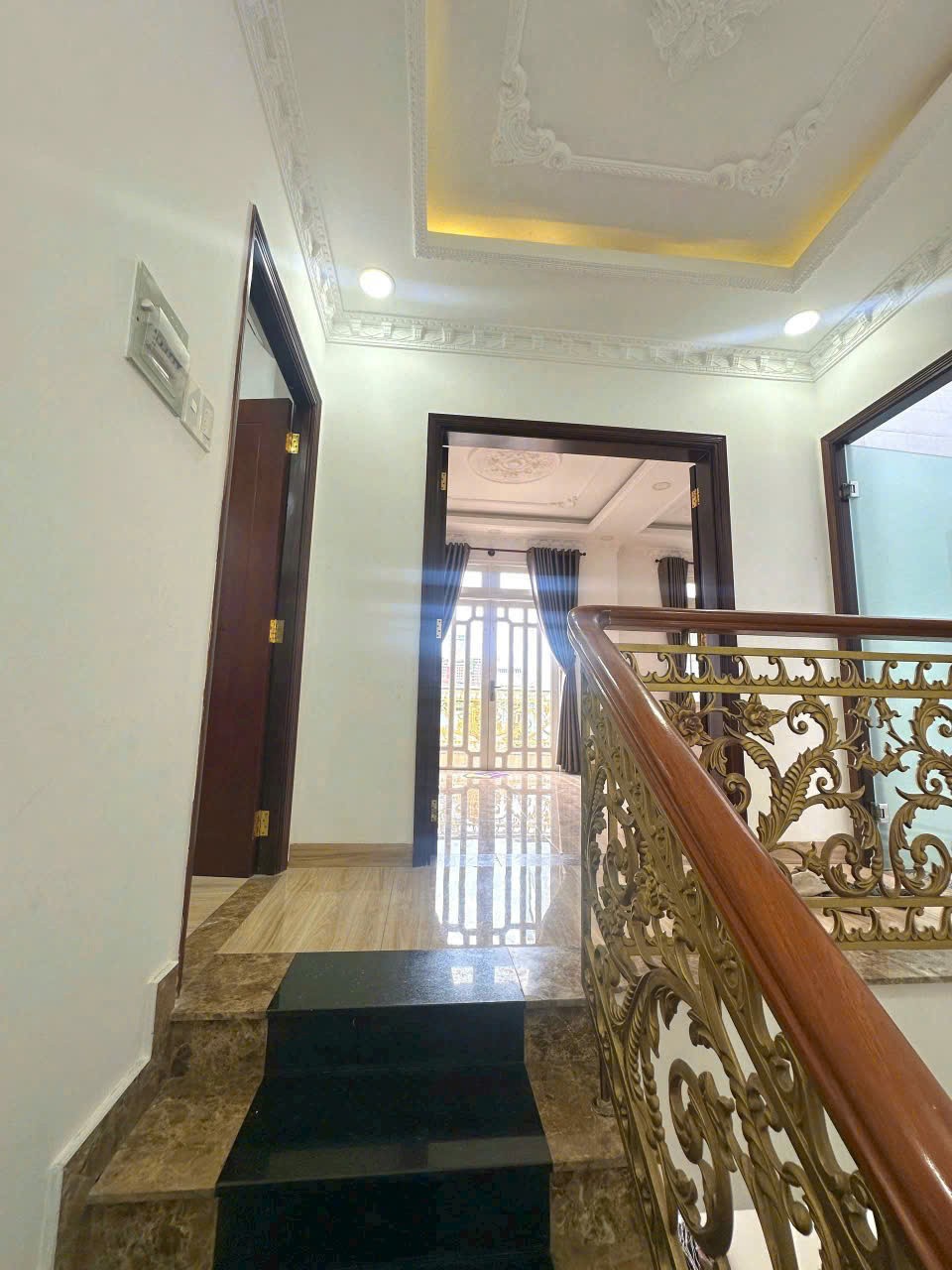 Biệt thự góc 2mt đường số 15, Bình Hưng Hòa dt 77,75m2 2 lầu 4pn 4wc giá 13,7 tỷ 13