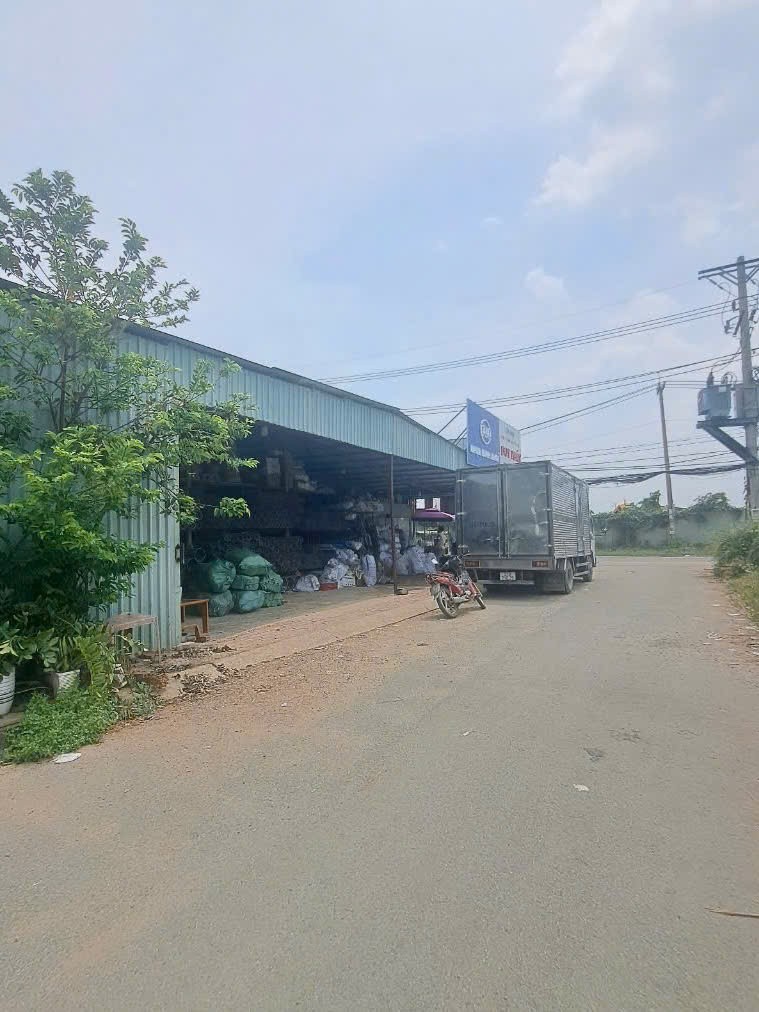 BÁN ĐẤT THỔ CƯ NGAY TRUNG TÂM QUẬN 9 - GIÁ HỜ 4.6 TỶ -  NGUYỄN XIỂN - 89M2 - SỔ HỒNG CHÍNH CHỦ 2