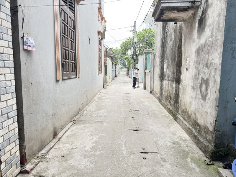 Cần tiền giá nào cũng bán 203m2 đất, khổ đẹp, không lỗi, ngay chợ và hồ Đổng Xuyên, Đặng Xá