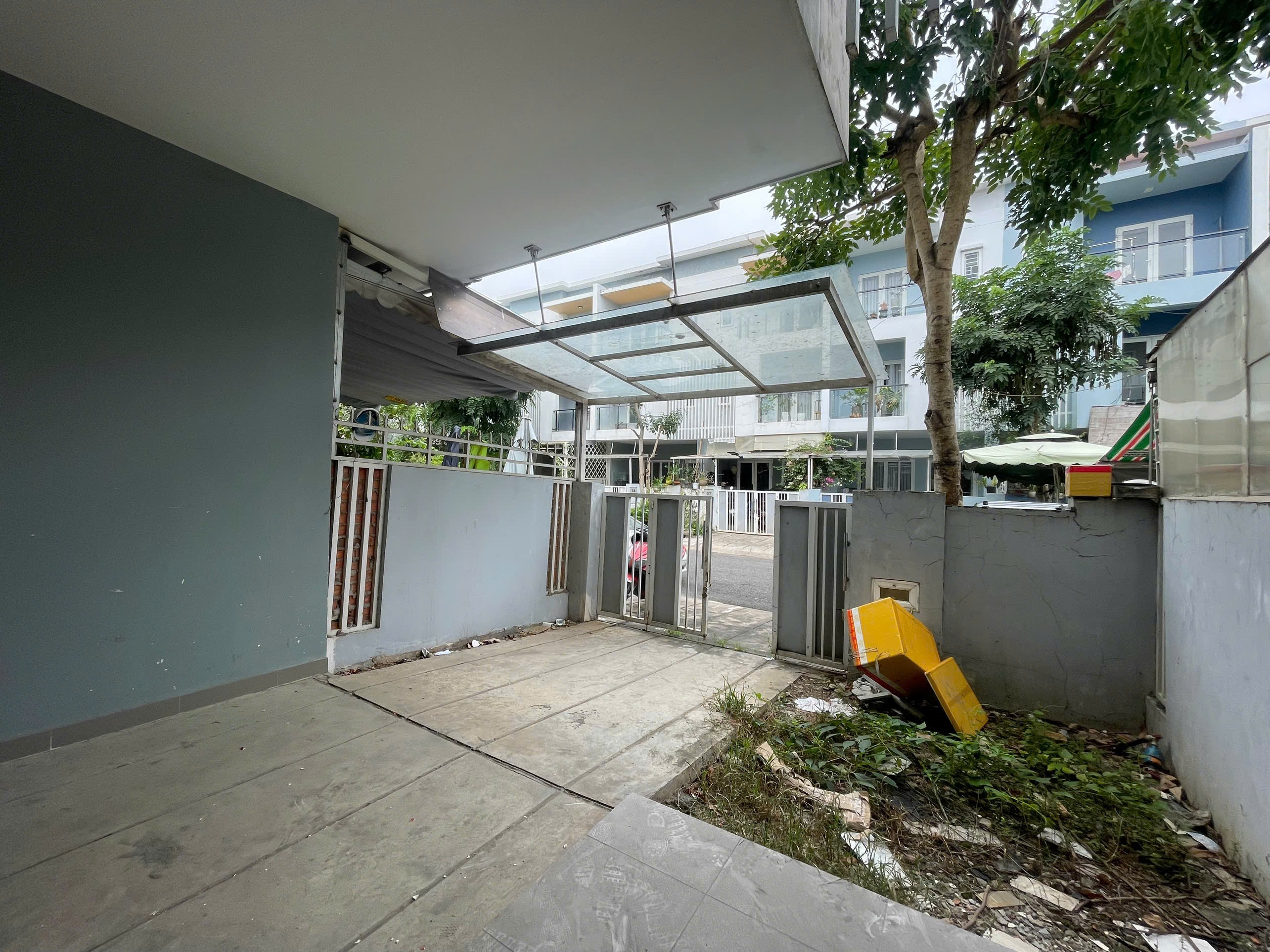 Cần bán Nhà mặt tiền Phường Phú Hữu, Quận 9, Diện tích 75m², Giá 7.1 Tỷ 3