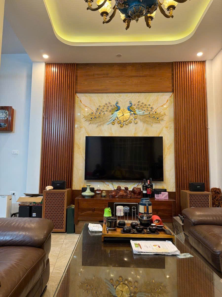 Bán nhà phố Tây Sơn, Đống Đa 45m nhà 5 tầng giá 11,2 tỷ
