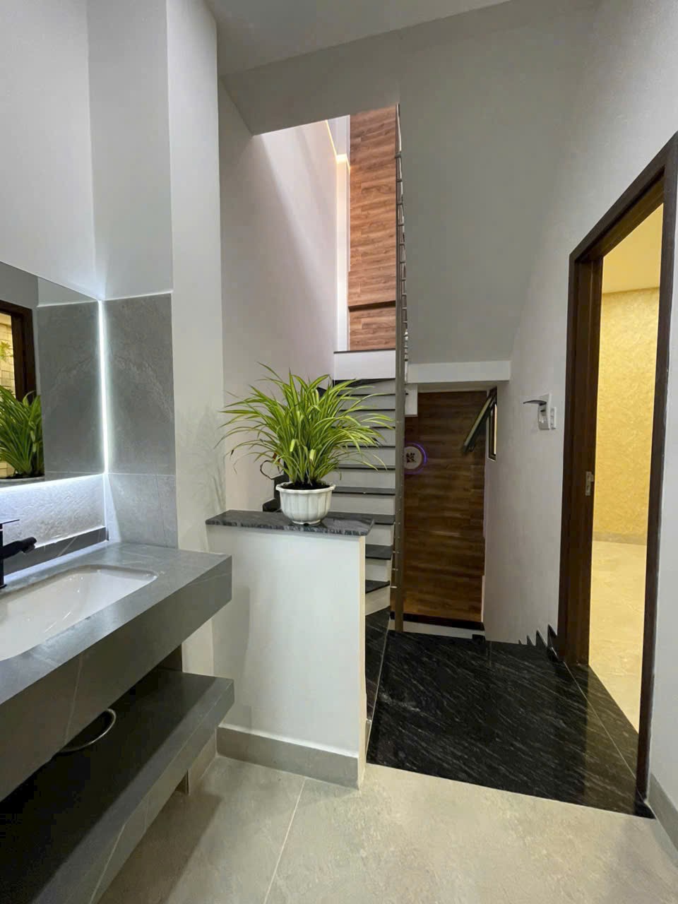 Nhà hẻm Lê Trọng Tấn, Bình Hưng Hòa dt 45m2 2 lầu 4pn 4wc giá 5,9 tỷ 6