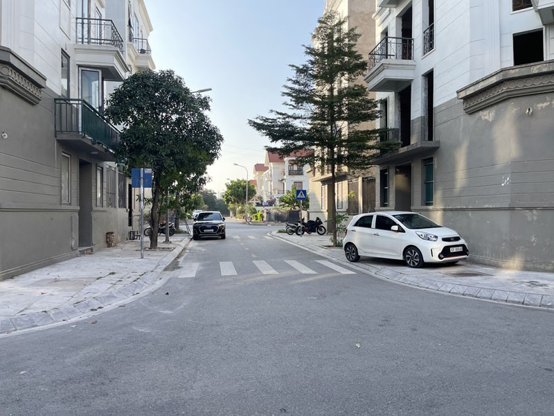 Shophouse Thuận An: 87m2 nhà thô 4 tầng, sát UBND & Công viên Gia Lâm - Cơ hội kinh doanh
