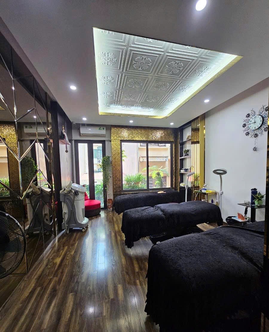 18 TỶ - Bán nhà phân lô Nguyễn Chí Thanh - Ô tô tránh kinh doanh - 50m ra mặt phố 2