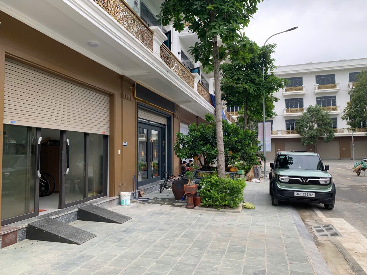 BÁN CĂN SHOPHOUSE MẶT ĐẠI LỘ TRỊNH KIỂM KHU ĐÔ THỊ XUÂN HƯNG 4