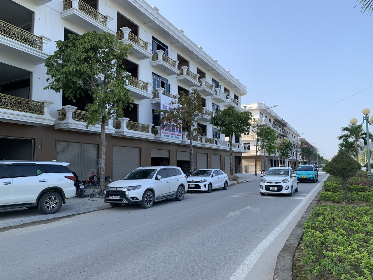 BÁN CĂN SHOPHOUSE MẶT ĐẠI LỘ TRỊNH KIỂM KHU ĐÔ THỊ XUÂN HƯNG 3