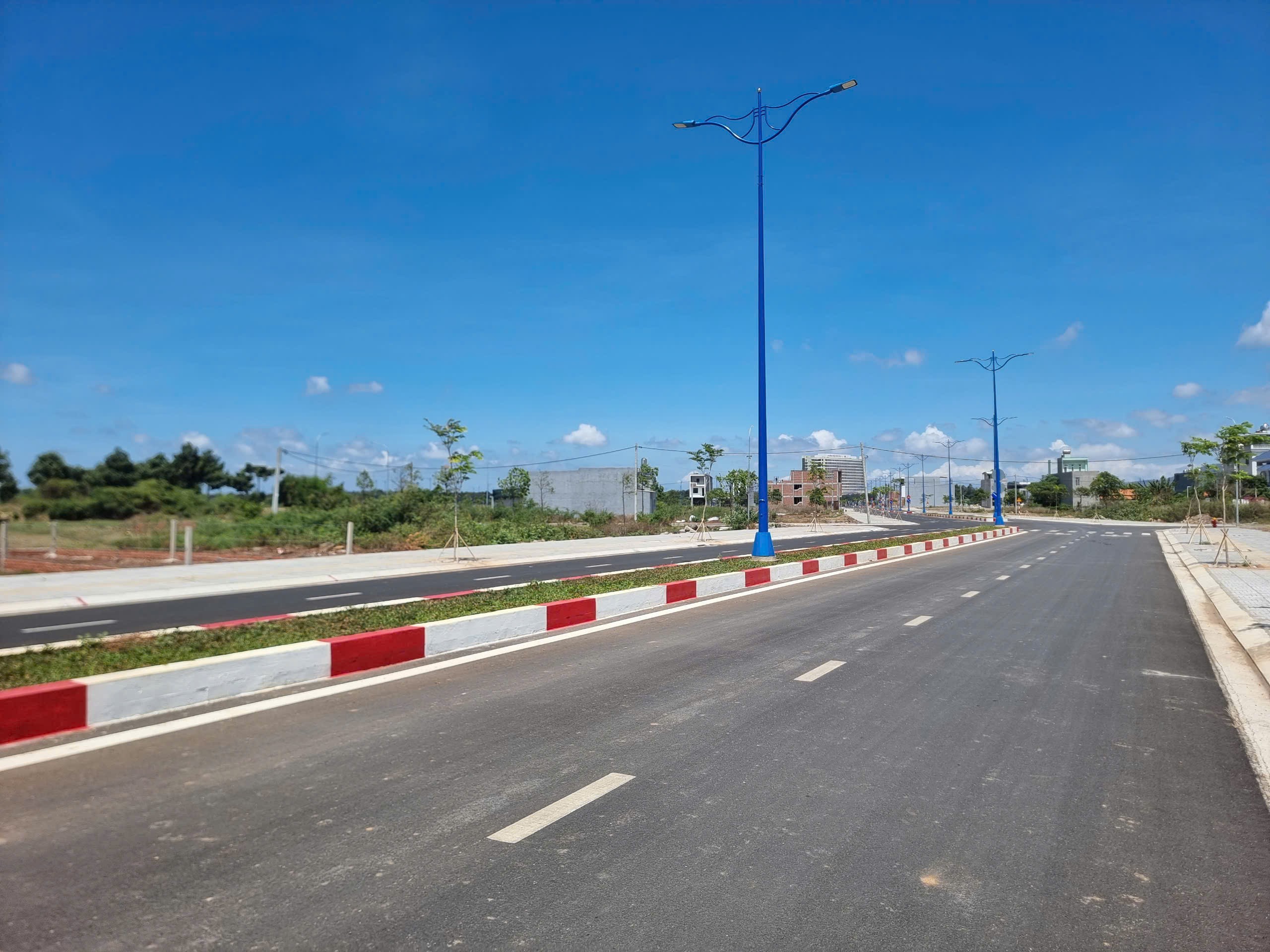 BÁN GẤP LÔ ĐẤT MẶT TIỀN ĐƯỜNG 26M – HÒA LONG, TP BÀ RỊA 3