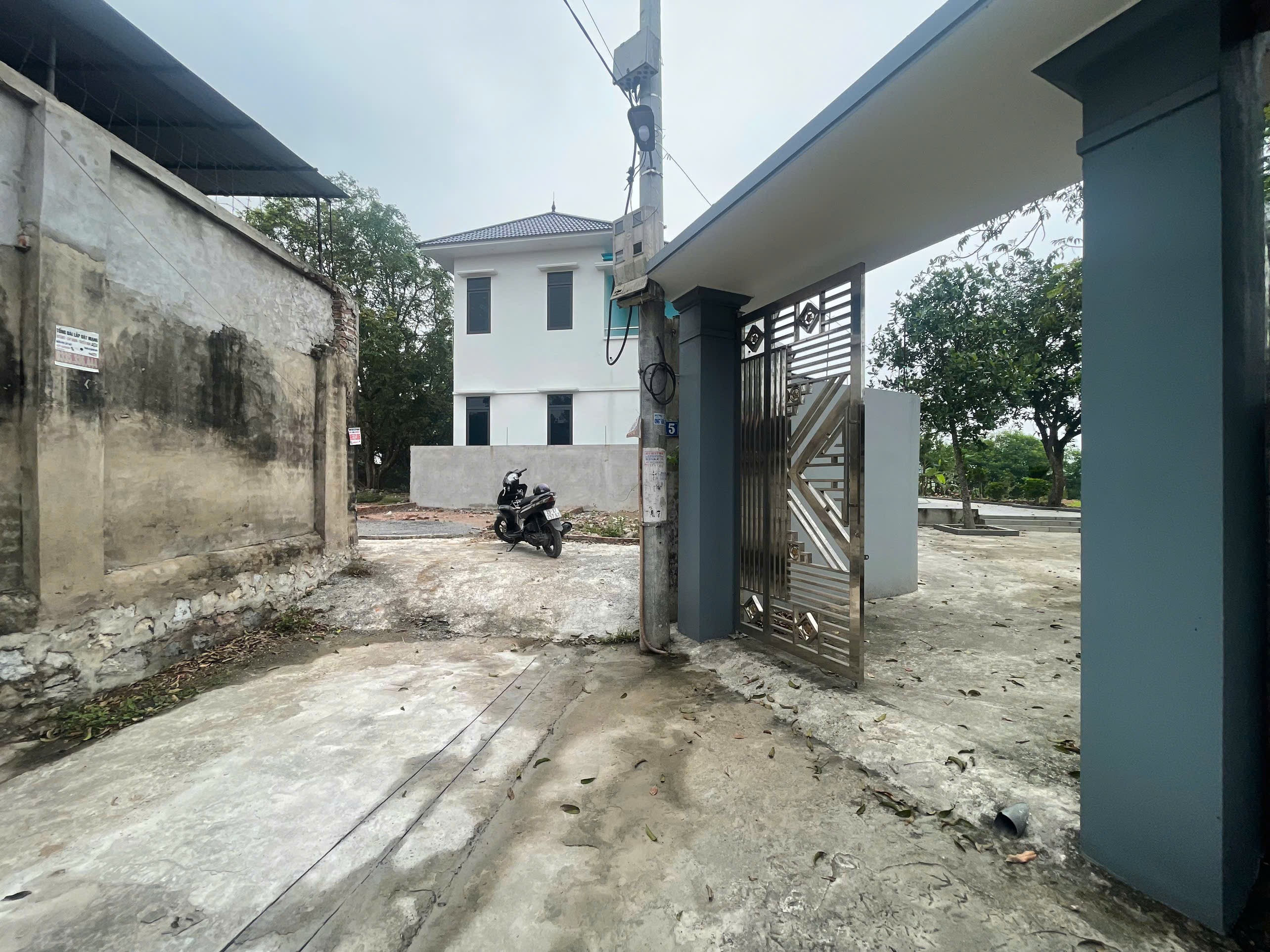 Chính chủ bán đất thôn Ước Lễ, xã Tân Ước – 40.4m², mặt tiền 5m, ô tô đỗ cửa, giá chỉ 1.9 tỷ