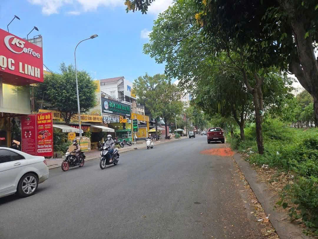 Cho thuê Nhà mặt tiền Phường An Phú, Quận 2, Diện tích 200m², Giá 160 Triệu/tháng