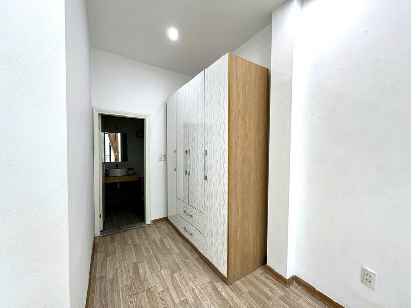 Chính chủ bán 34,5m2 nhà 5 tầng ngõ 145 Phúc Lợi. Gần trường học các cấp và chợ 2