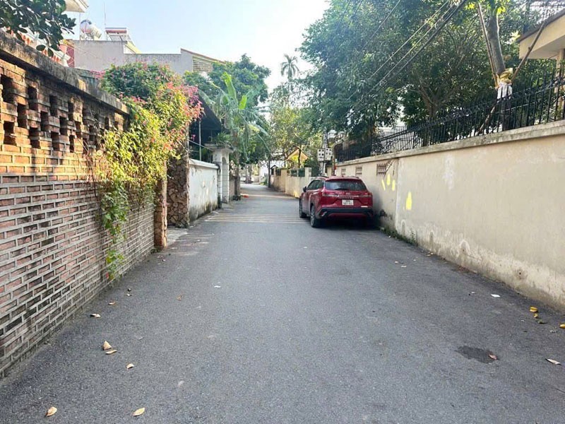 Bán 94,5m2 đất nằm trên mặt đường ô tô tránh thôn Viên Ngoại, Đặng Xá, Gia Lâm
