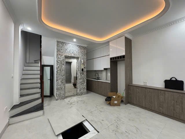 NHÀ MỚI 7 TẦNG THANG MÁY  Trường Chinh 31m2, X  7 tầng,mặt tiền  4.6m,9.7 tỷ Đống Đa. 3