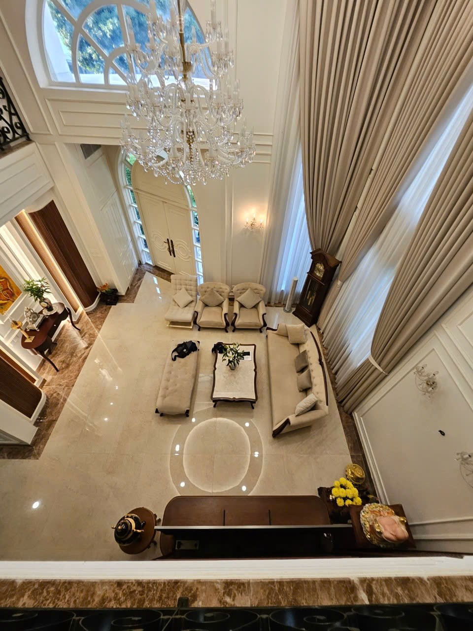 Cần bán Biệt thự Phường Phú Hữu, Quận 9, Diện tích 309m², Giá 44 Tỷ 2